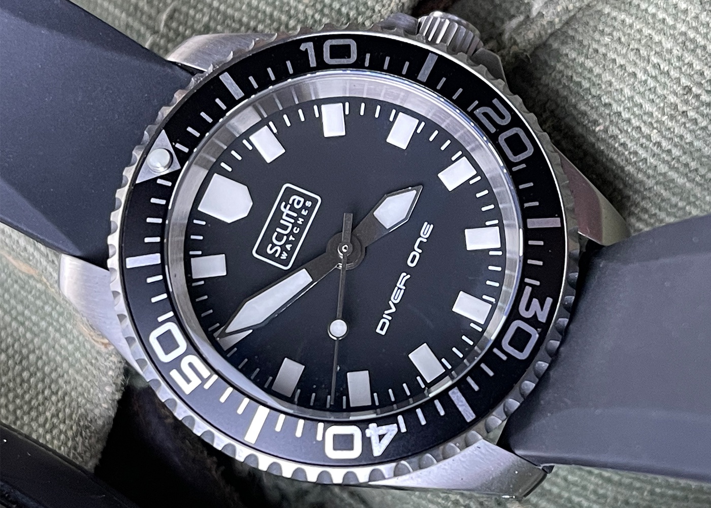 LTD ETD SCURFA FOR GRAHAME FOWLER DIVER ONE MS 20 nyc