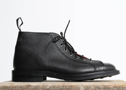 trickers kelmscott